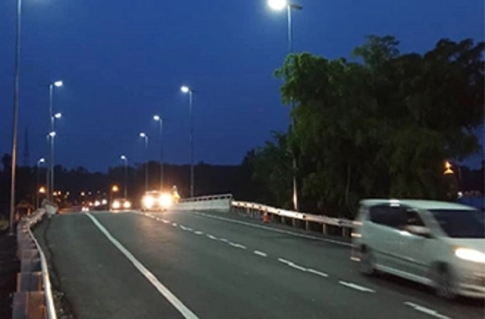 China Street Solar LED Lights: Energy-Saving and Aesthetic Lighting Solution